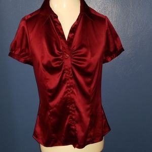 Ladies satin top.